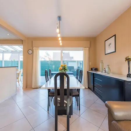 Villa In Near The Sea, Cleaning Included Koksijde