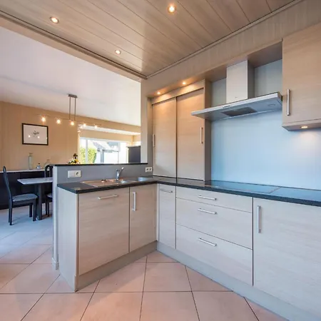 In Near The Sea, Cleaning Included Villa *